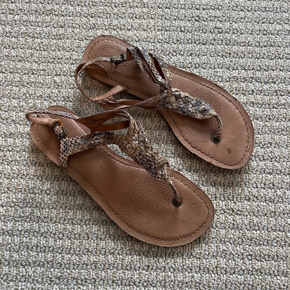 Corso Como Braided Friendship Thong Sandals - size 7.5 - beige silver metallic - Picture 1 of 6